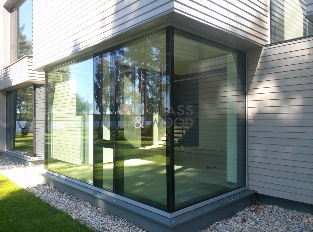 Structural glass windows